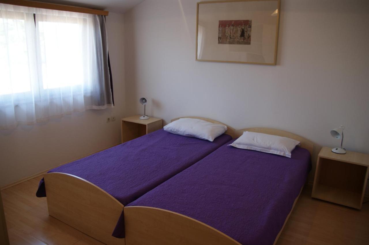 Apartman Adriatic พูลา ภายนอก รูปภาพ