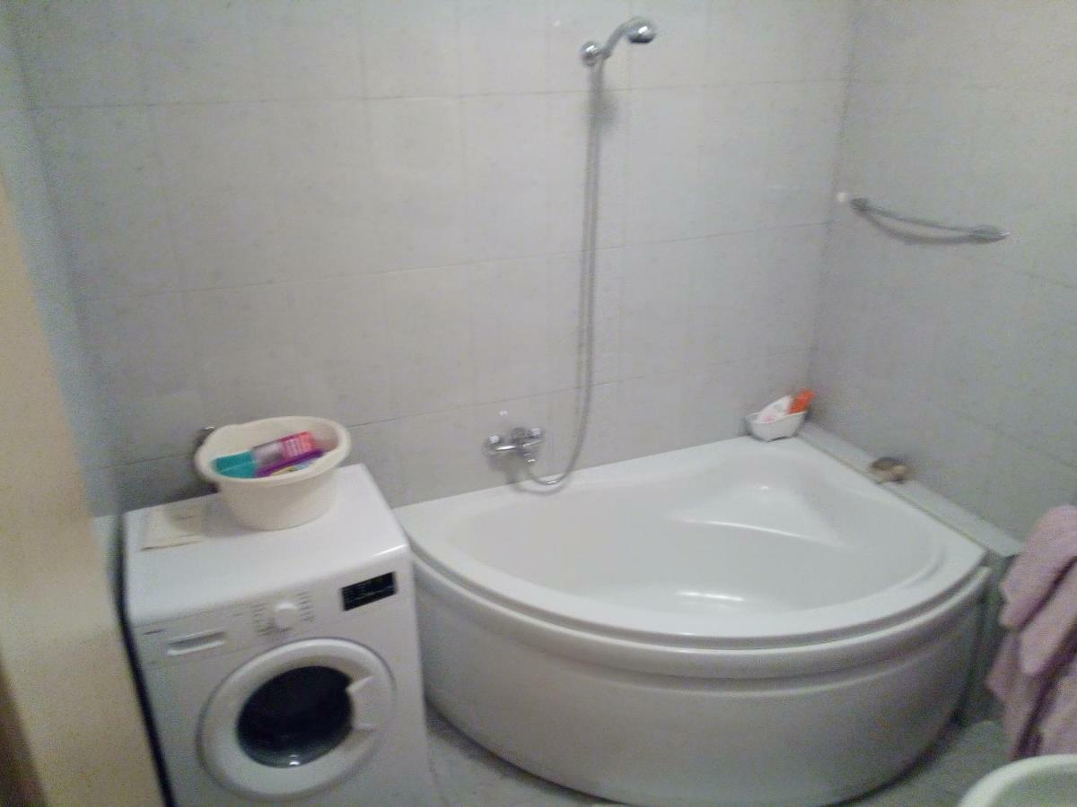Apartman Adriatic พูลา ภายนอก รูปภาพ