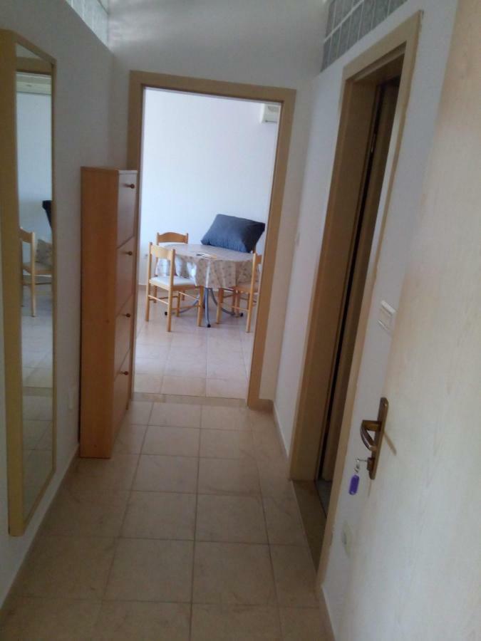 Apartman Adriatic พูลา ภายนอก รูปภาพ