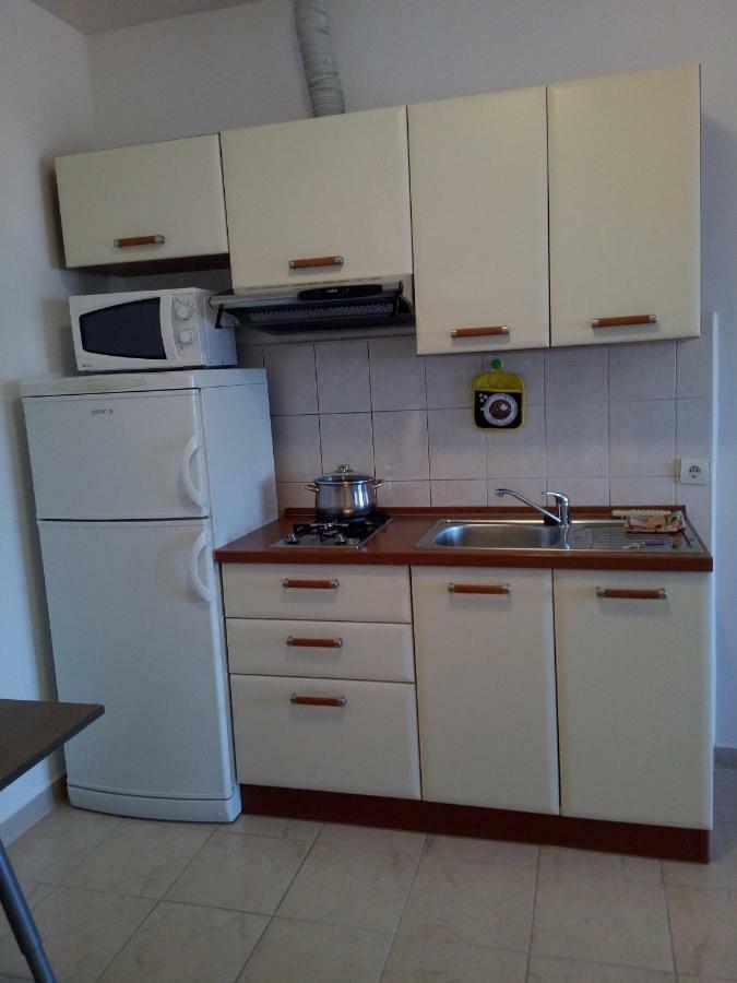 Apartman Adriatic พูลา ภายนอก รูปภาพ